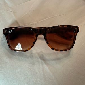 Tortoise Ray Ban Sunglasses